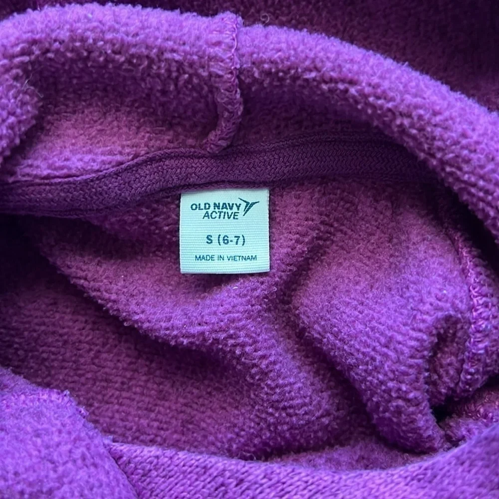 Old Navy Active Purple Hoodie Size 6/7